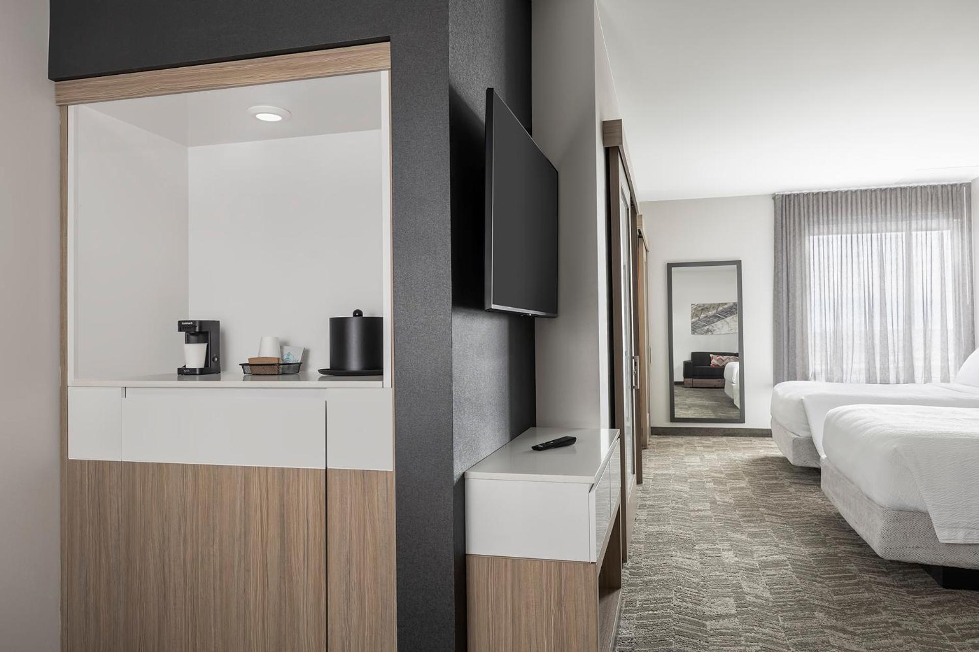 Springhill Suites By Marriott Fargo Room photo