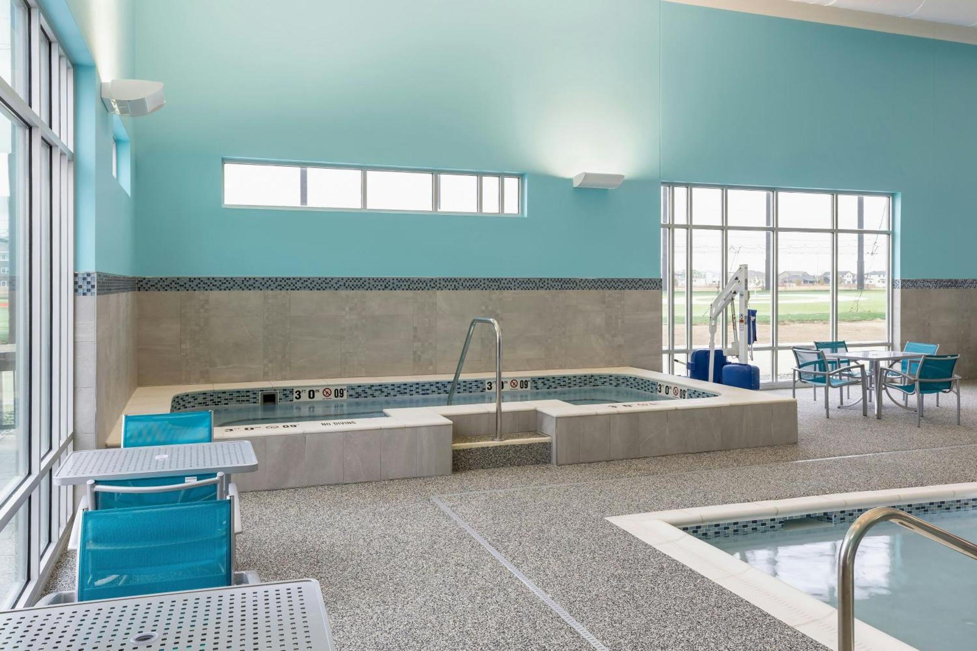 Springhill Suites By Marriott Fargo Exterior photo